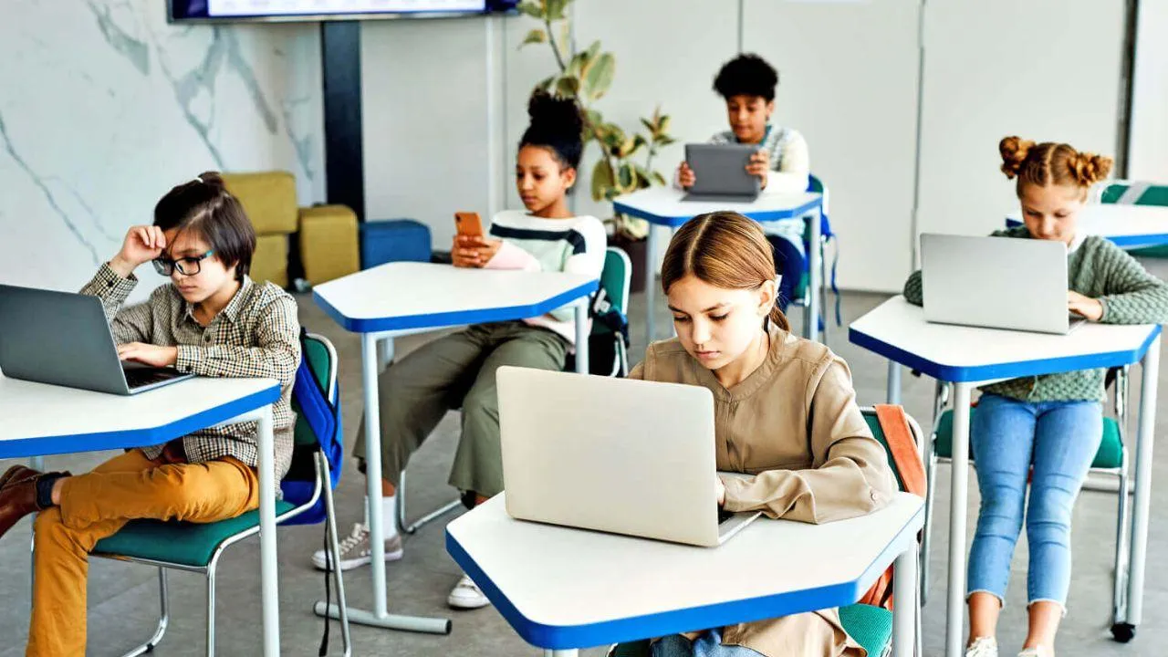 TECNOLOGÍA EDUCATIVA: EXPANDE TUS HORIZONTES