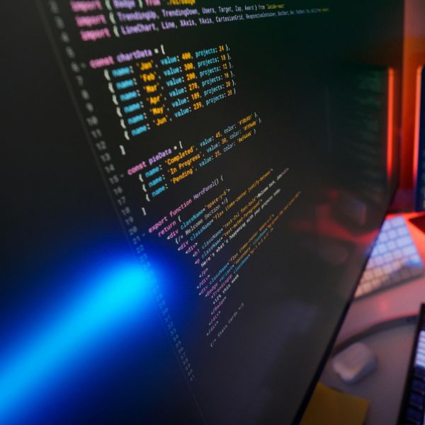 Desarrollo de software web a medida para empresas con automatización e inteligencia artificial